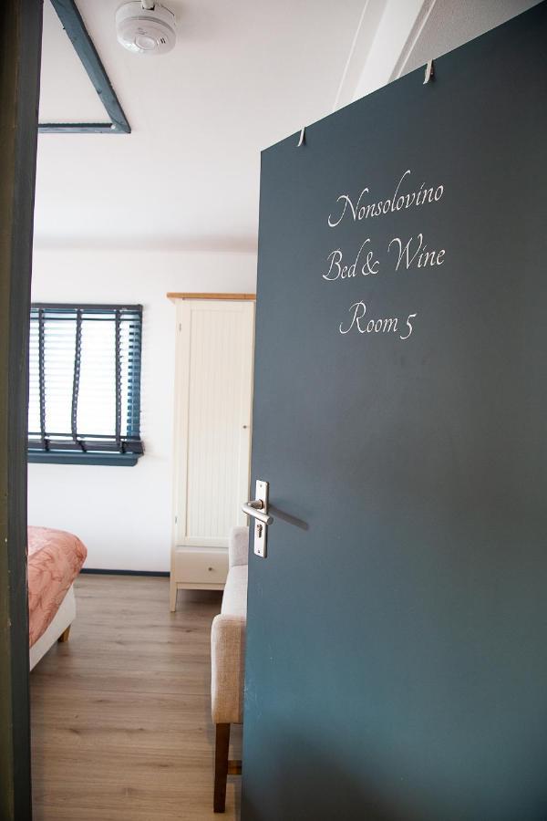 Bed And Wine Nonsolovino Bed & Breakfast Reeuwijk Eksteriør bilde